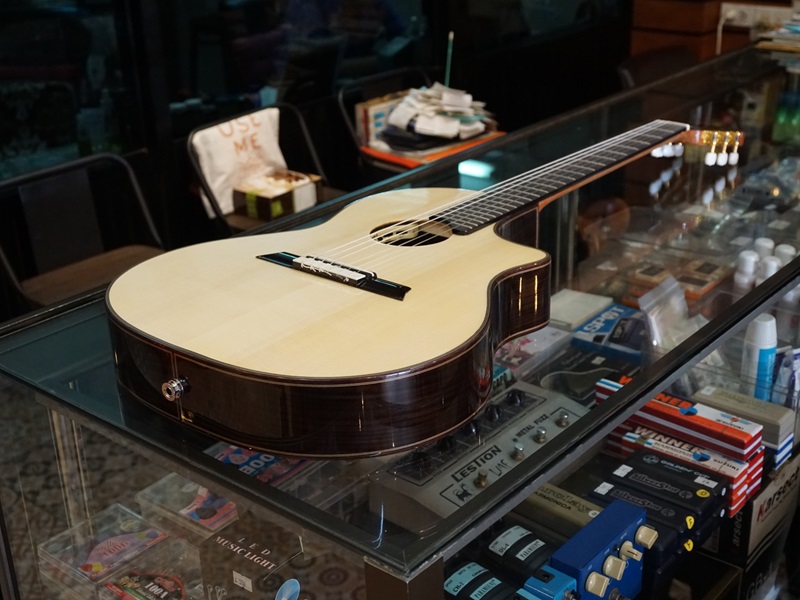 dan-guitar-classic-gotar-g3c-mat-truoc