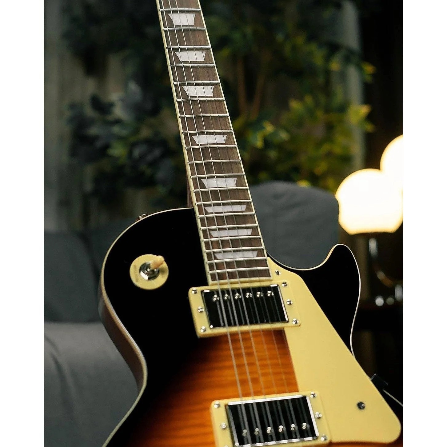 dan-guitar-dien-lespaul-selp220-sqoe-nghieng