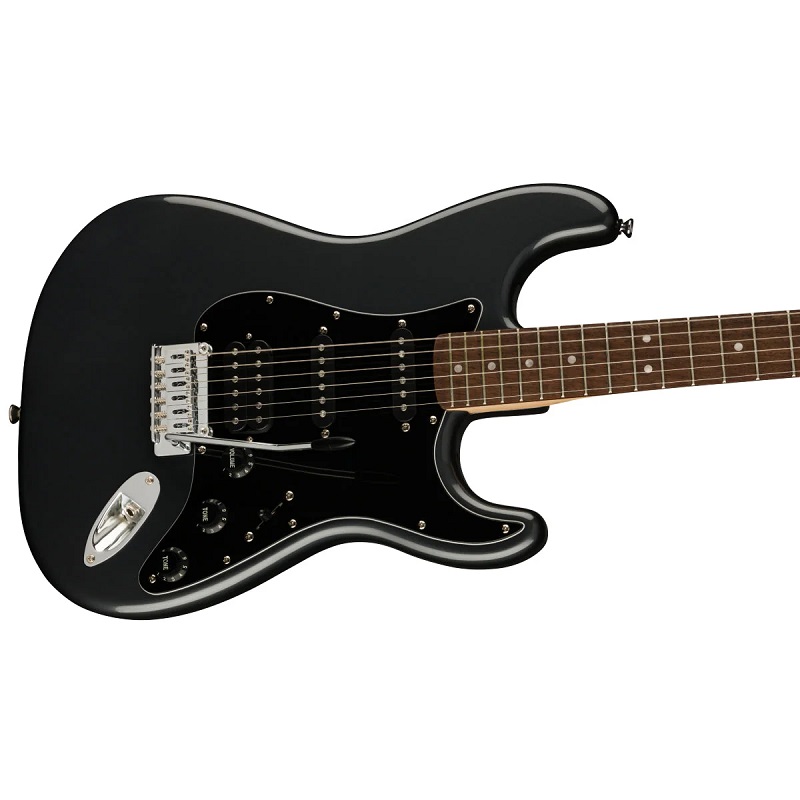 dan-guitar-dien-squier-affinity-stratocaster-pack-hss-laurel-fingerboard-charcoal-frost-metallic-mat-top-nghieng