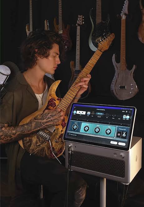 amplifier-lava-studio-tich-hop-minidaw-giup-thu-am-va-san-xuat-nhac-khong-can-may-tinh