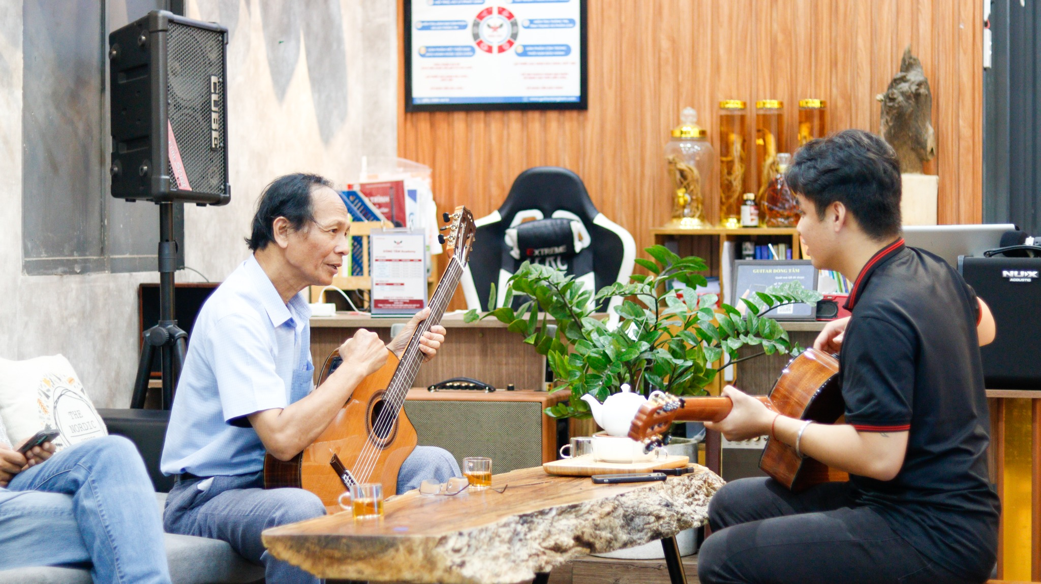 top-nhung-shop-dan-uy-tin-nam-2026-quan-tan-phu-hcm-mang-lai-trai-nghiem-mua-sam-an-tam