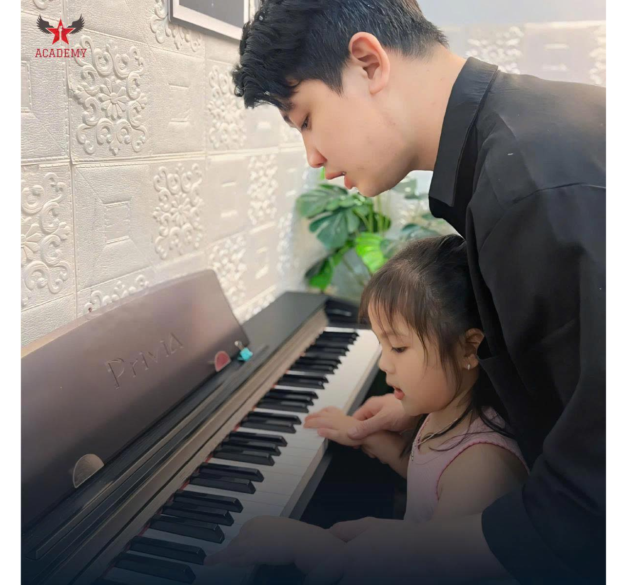 trung-tam-day-dan-piano-chat-luong-quan-tan-phu-hcm-mang-lai-nen-tang-vung-chac