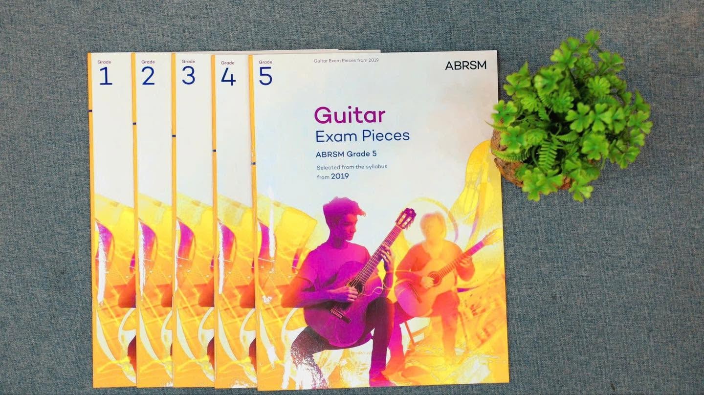 hoc-guitar-cho-tre-em-tan-binh-voi-lo-trinh-bai-ban-tai-dong-tam-academy