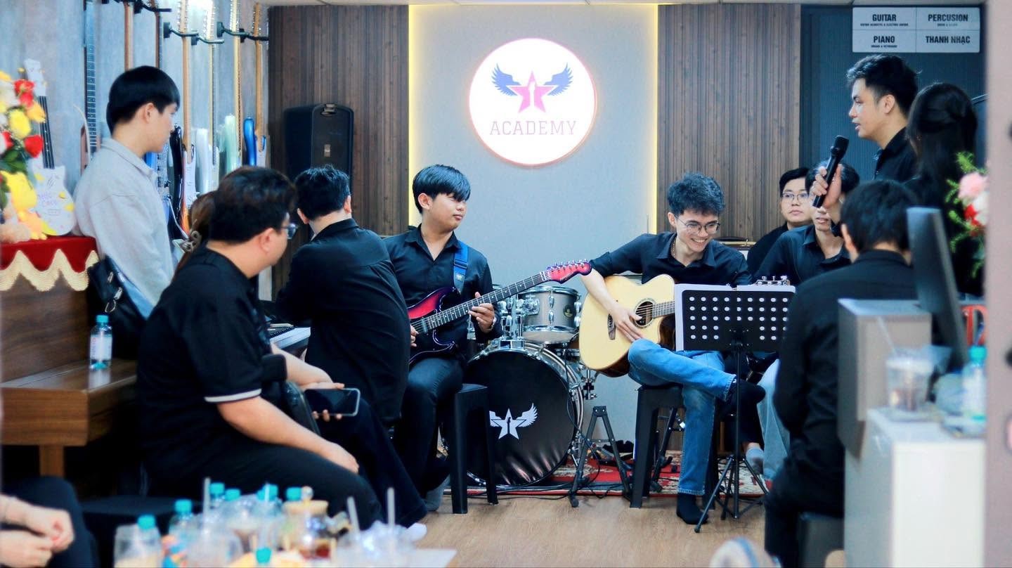 khoa-hoc-trong-quan-tan-binh-luon-co-nhung-show-dien-thuc-te