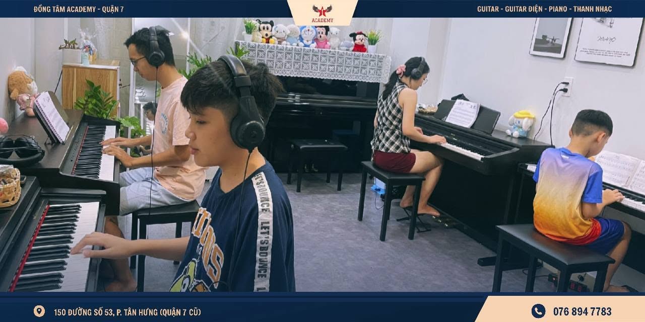 hoc-piano-quan-tan-binh-trong-moi-truong-nang-dong-va-thoai-mai