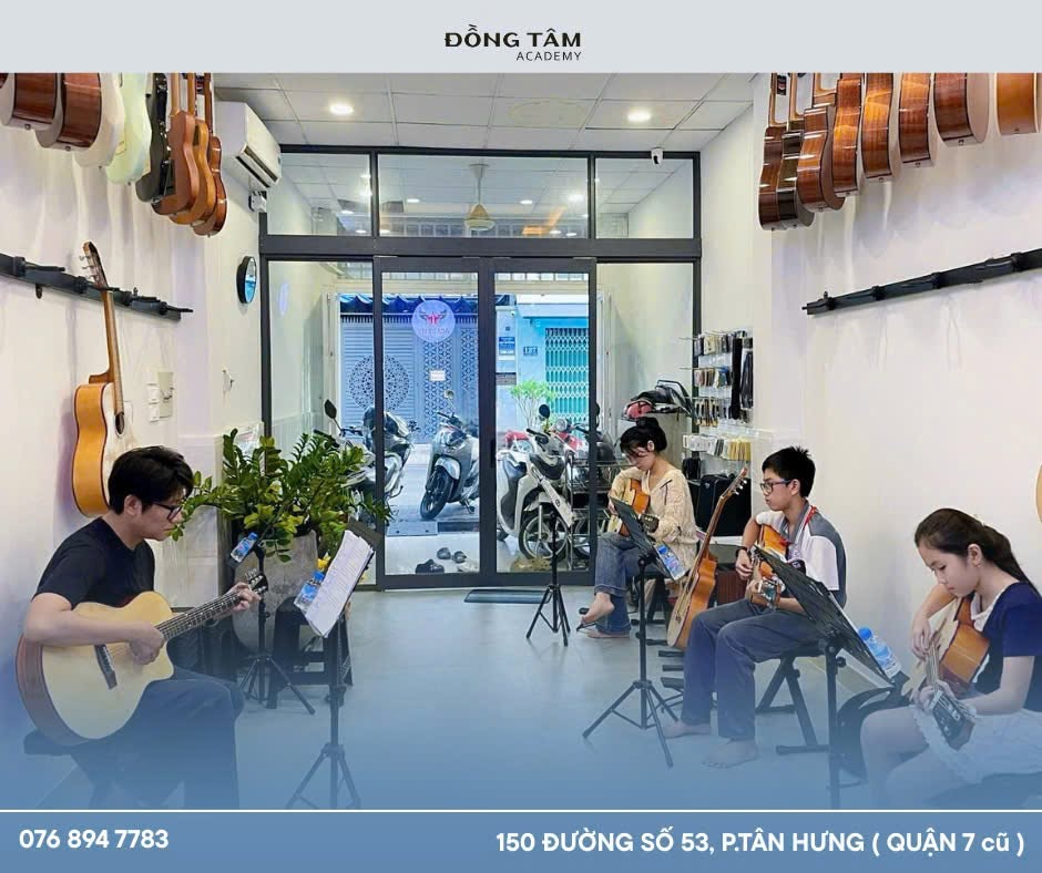 khoa-hoc-guitar-tai-trung-tam-dong-tam-academy