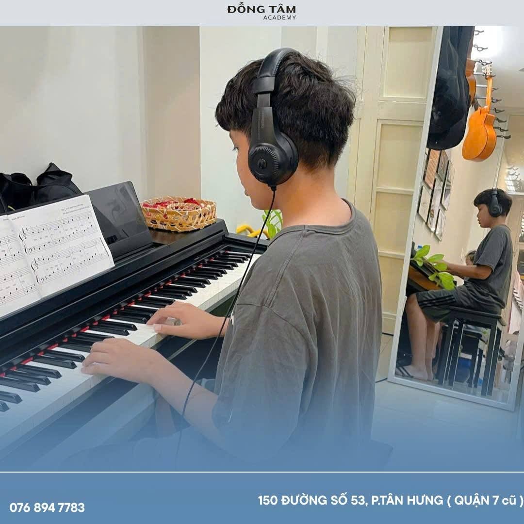 khoa-hoc-piano-tai-dong-tam-academy-danh-cho-moi-do-tuoi