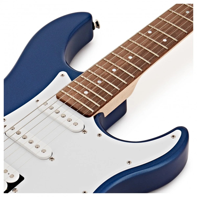 dan-guitar-dien-yamaha-pac012--pacifica-series-mat-top