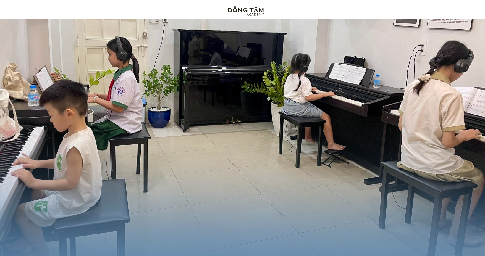 dia-chi-hoc-piano-tan-phu-thuan-tien-di-chuyen