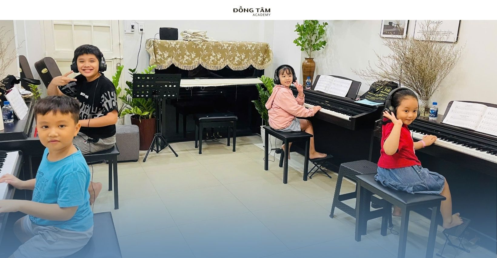 moi-truong-hoc-piano-an-toan-va-than-thien-cho-tre