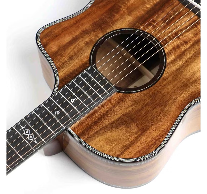 mat-top-cua-dan-guitar-acoustic-sevillana2209