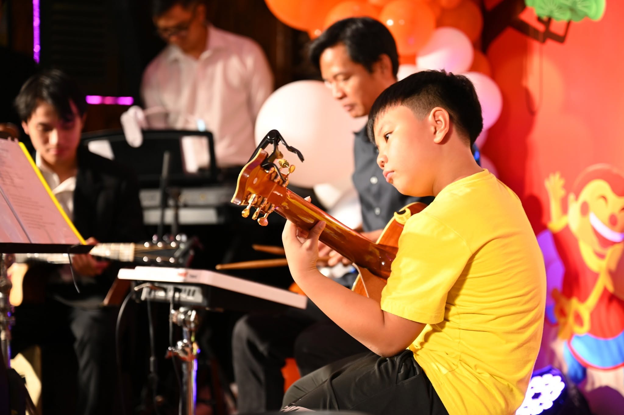 hoc-guitar-bao-lau-se-biet-danh