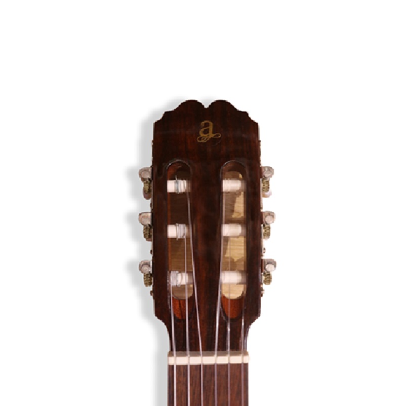 dan-guitar-classic-admira-malaga-ecf-khoa-dan