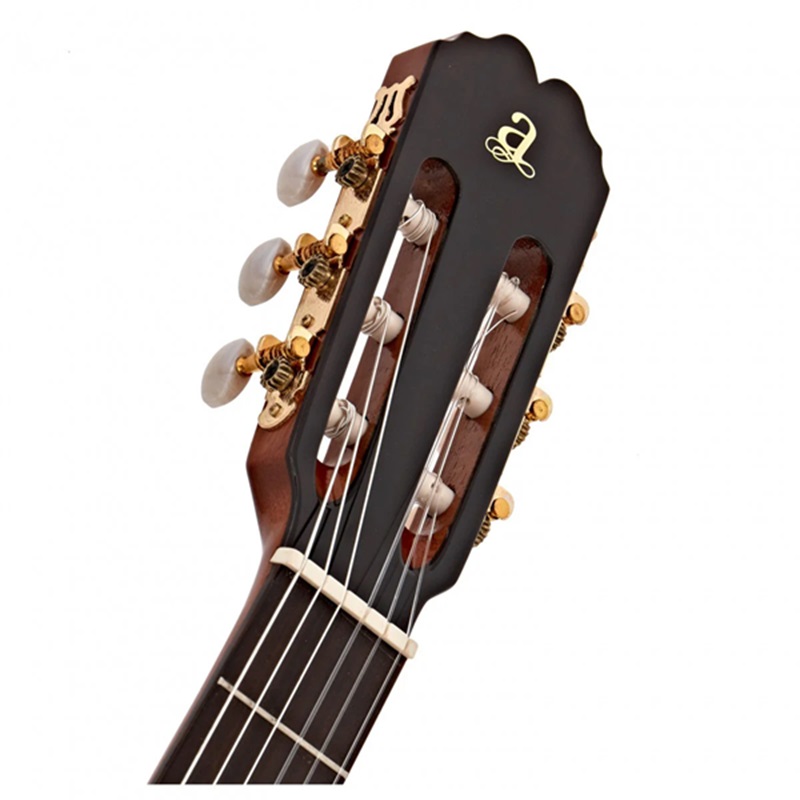 dan-guitar-classic-admira-virtuoso-khoa-dan
