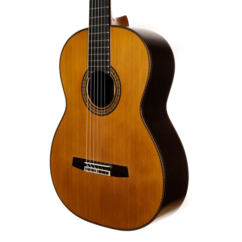 dan-guitar-classic-sakurai-kohno-special-cedar-2
