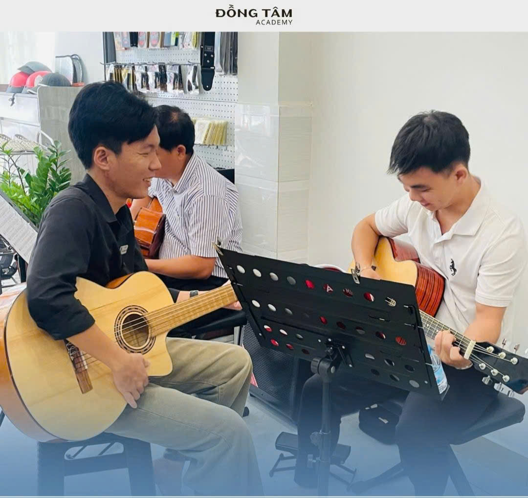 chinh-phuc-guitar-de-dang-tai-dong-tam-academy