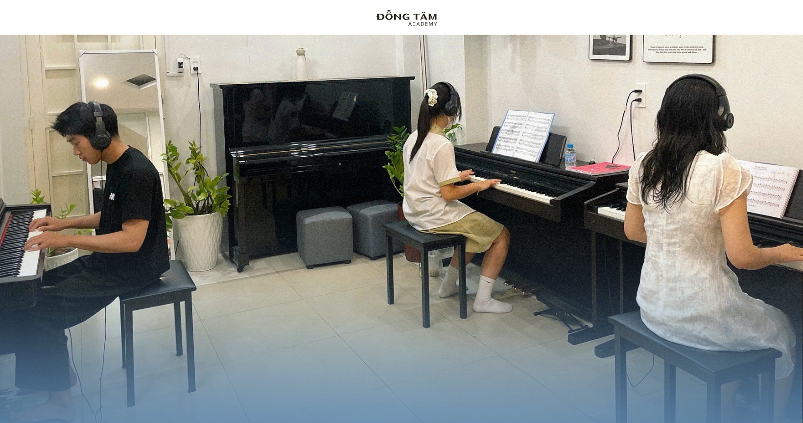 lop-hoc-piano-tai-guitar-dong-tam-tan-phu-co-so-luong-hoc-vien-vua-phai