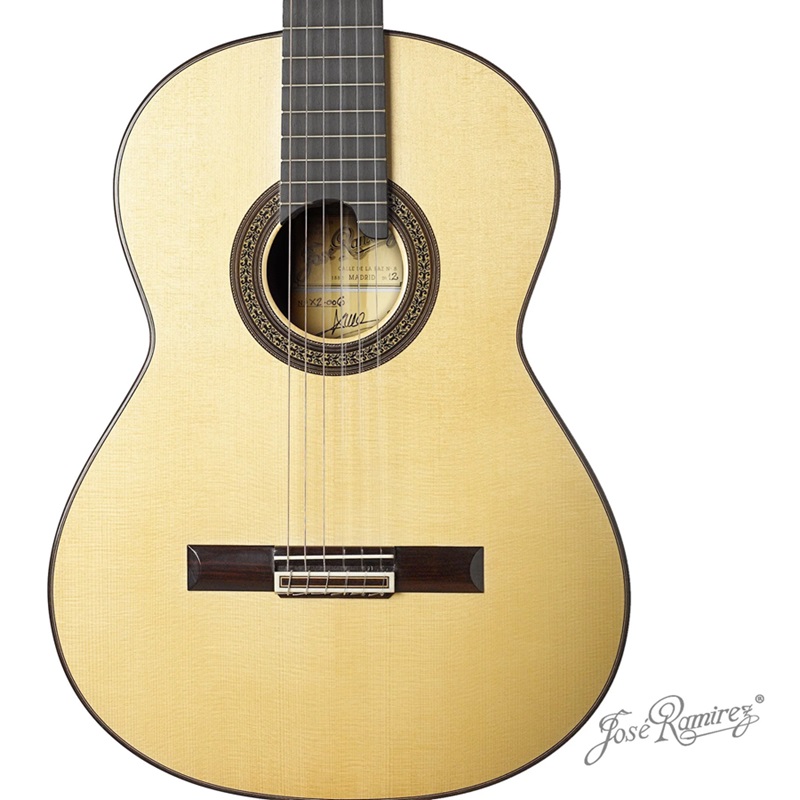 dan-guitar-classic-jose-ramirez-antigua-1a-brazilian-rosewood--spruce-mat-top