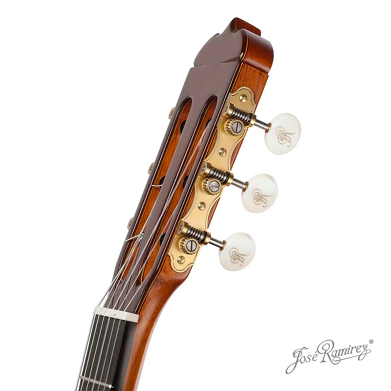 dan-guitar-classic-jose-ramirez-tradicional-1a-madagascar-rosewood-–-cedar-khoa-dan