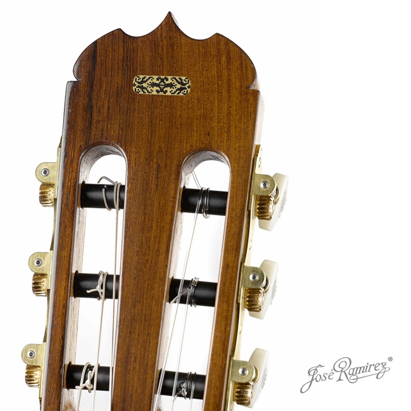 dan-guitar-classic-jose-ramirez-antigua-1a-cocobolo--spruce-khoa-dan