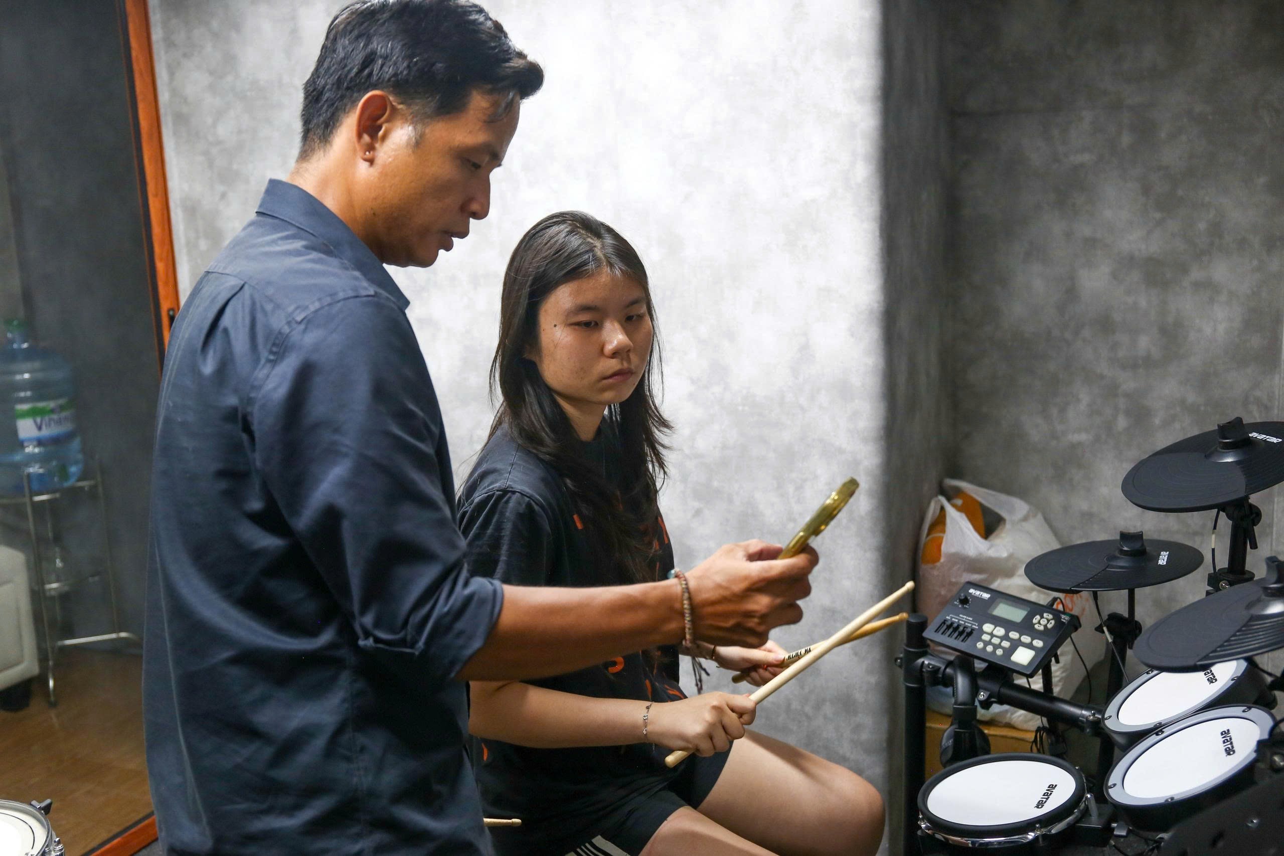 hoc-trong-quan-tan-binh-chu-trong-sua-tu-the-va-cach-cam-dui-cuc-ky-ky