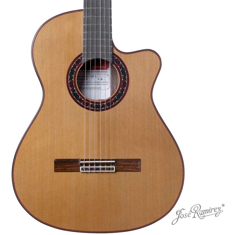 dan-guitar-classic-jose-ramirez-cut-2-cedar-mat-top