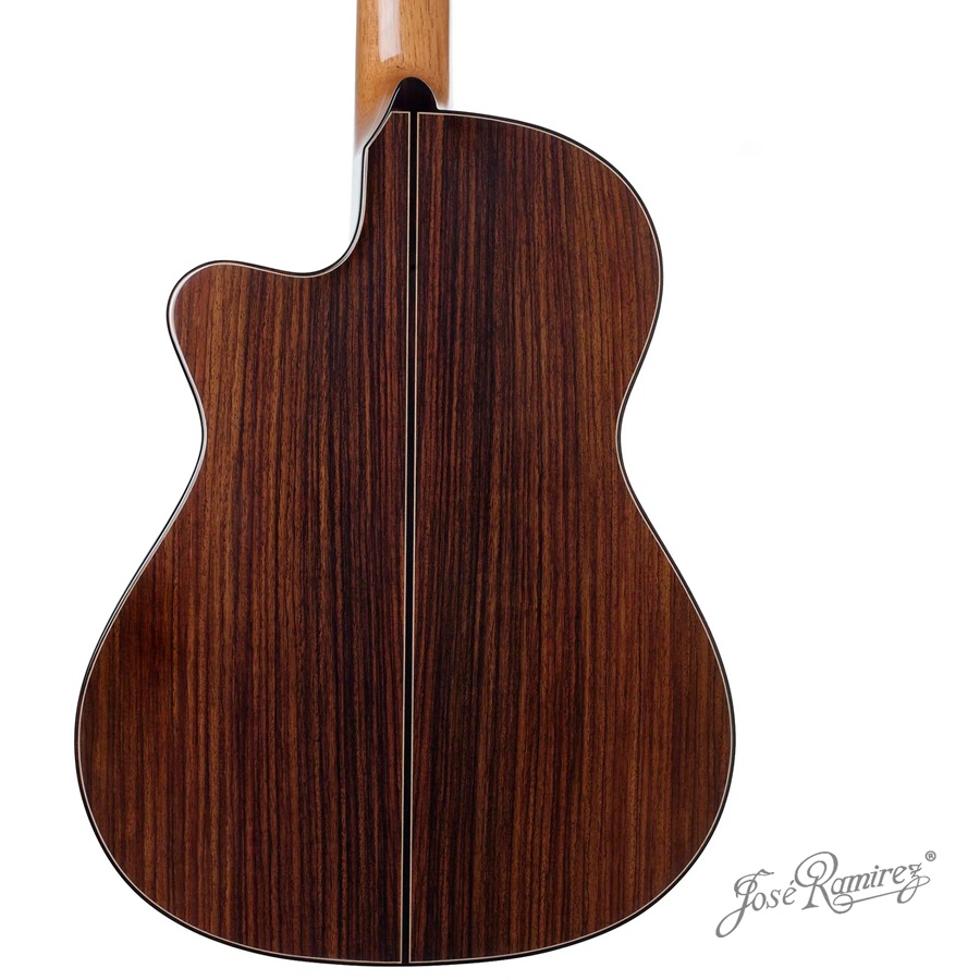 dan-guitar-classic-jose-ramirez-cut-2-cedar-mat-lung