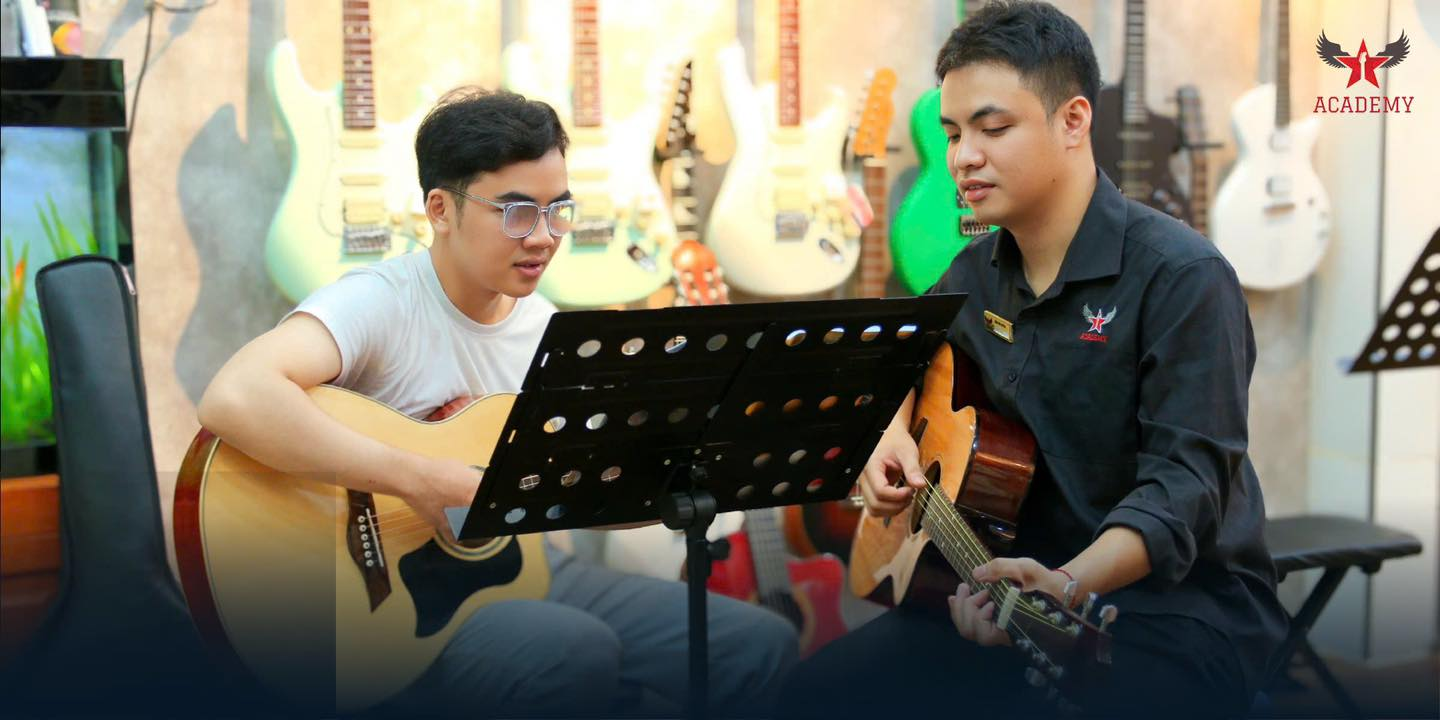 khoa-hoc-guitar-cho-nguoi-lon-tai-dong-tam-academy