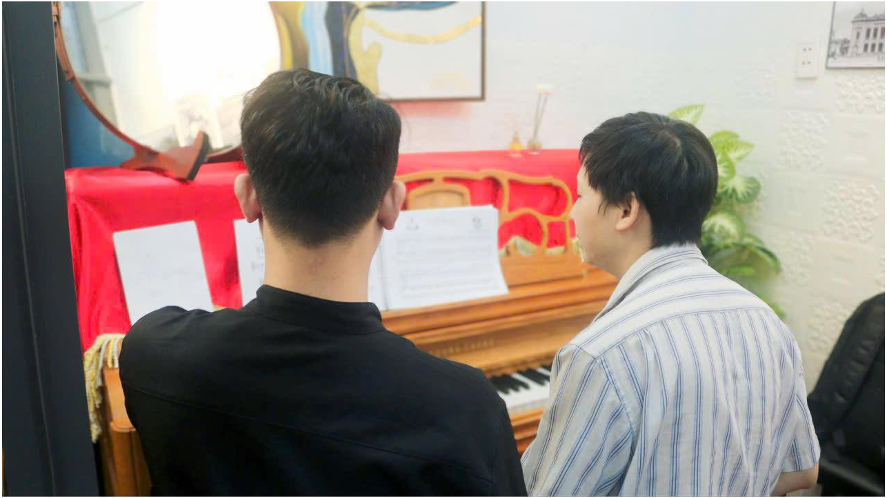 co-so-vat-chat-lop-thanh-nhac-tay-thanh-hien-dai-va-chuyen-nghiep