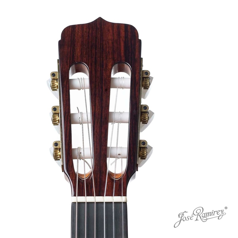 dan-guitar-classic-jose-ramirez-cut-2-eq-spruce-khoa-dan