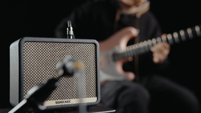 amplifier-sonicake-ampcube-combo-10w-phu-hop-voi-nhieu-doi-tuong-nguoi-choi