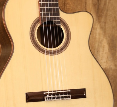 guitar-nao-de-bam-cho-nguoi-moi-2026