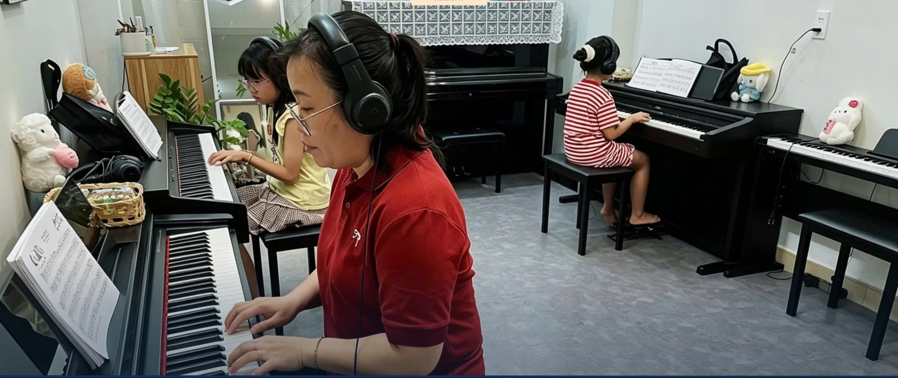 trung-tam-day-piano-quan-hai-chau-voi-lop-piano-cap-toc
