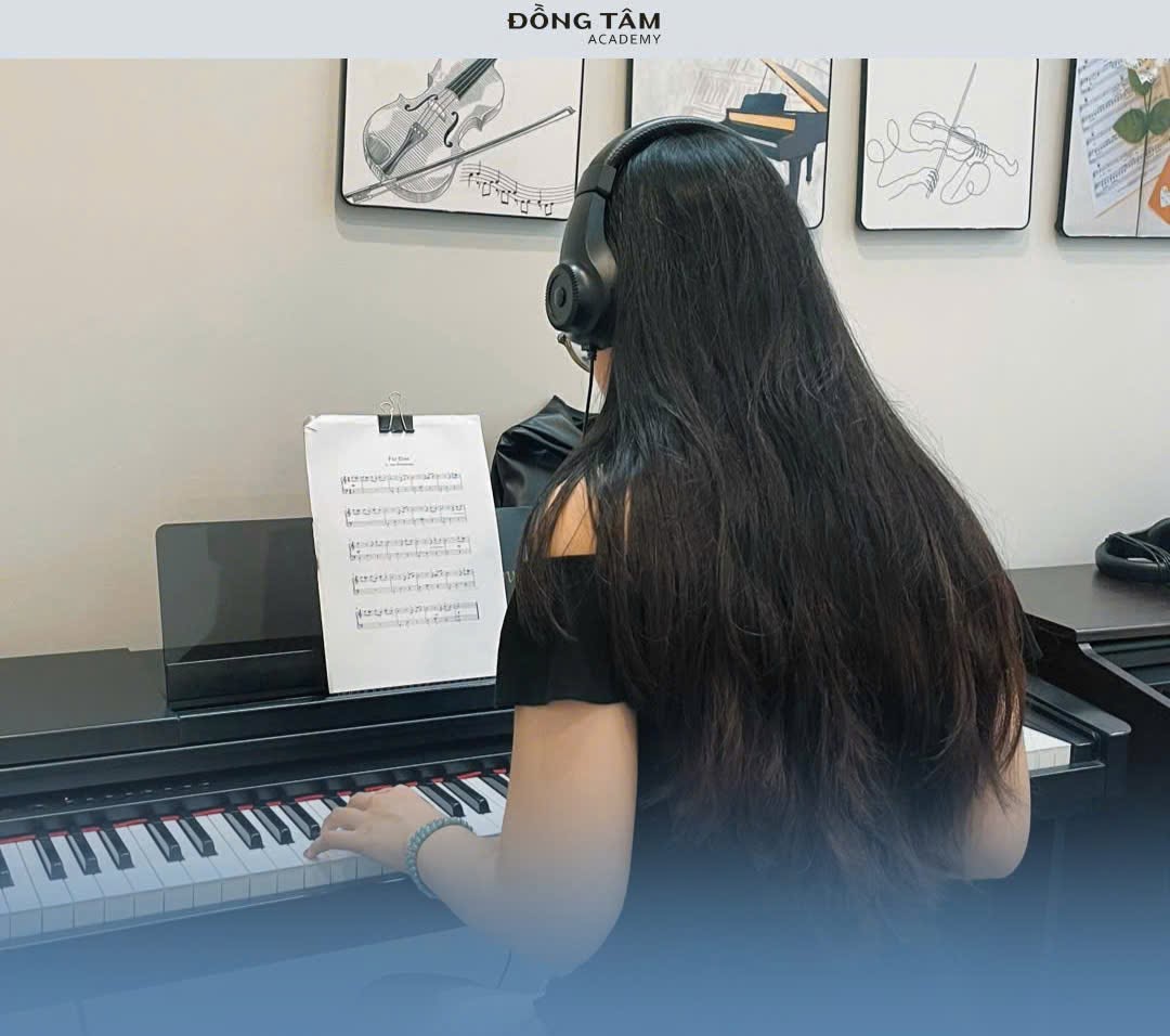 lop-hoc-piano-quan-hai-chau-danh-cho-sinh-vien
