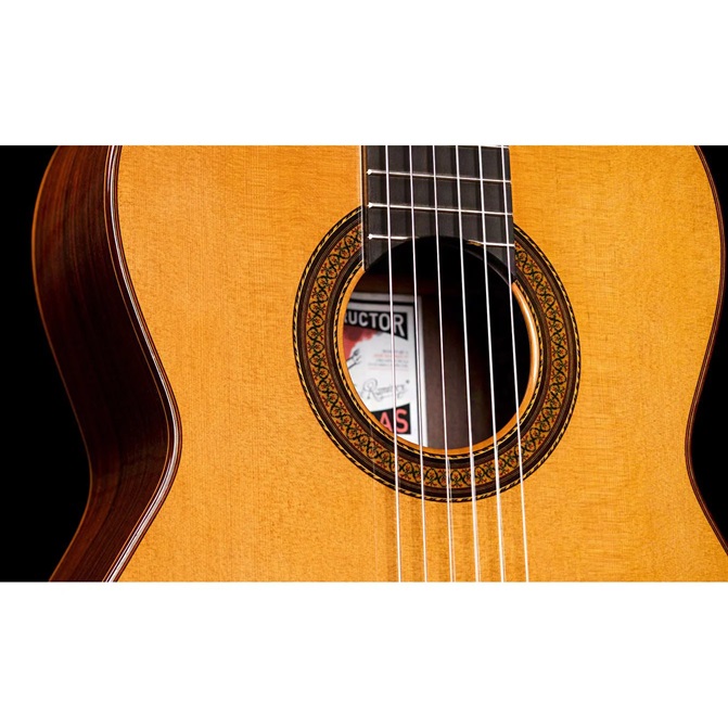 dan-guitar-classic-jose-ramirez-especial-1a-indian-rosewood--cedar-mat-top