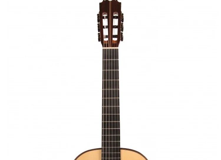 mat-phim-ebony-–-muot-ma-va-chinh-xac-trong-tung-thao-tac