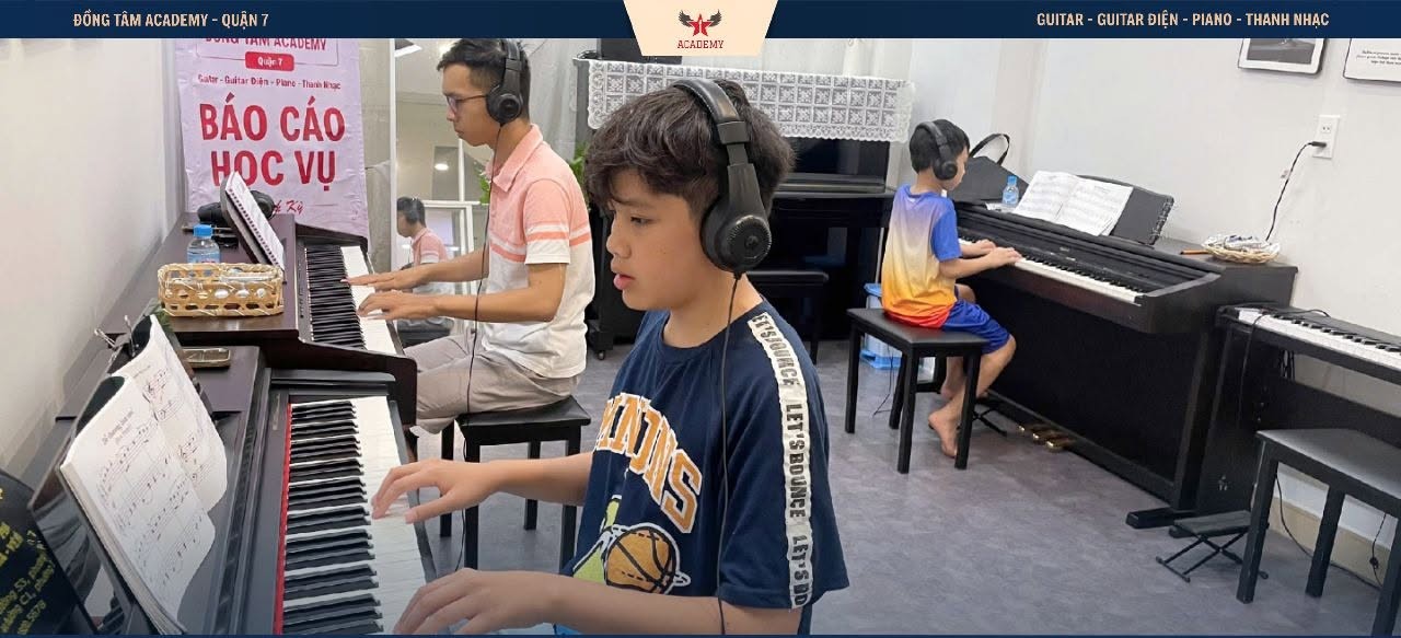 hoc-phi-piano-tan-binh