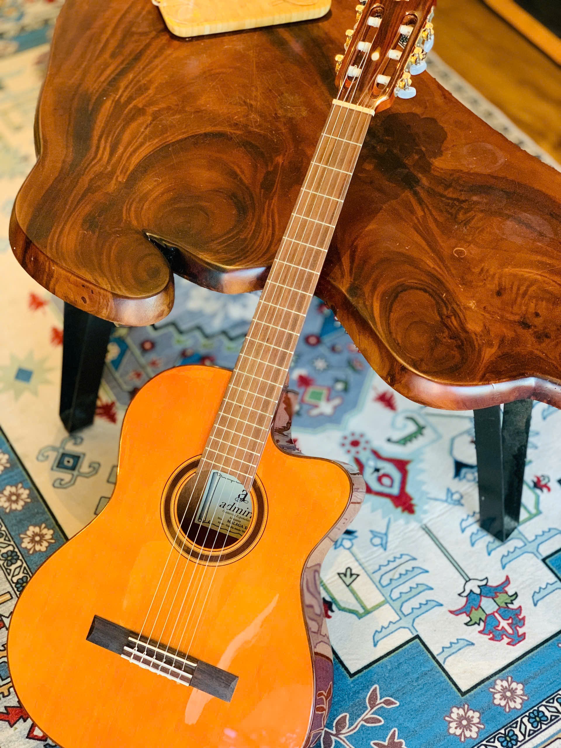 dan-guitar-classic-admira-malaga-ec-co-kich-thuoc-4-4-tieu-chuan