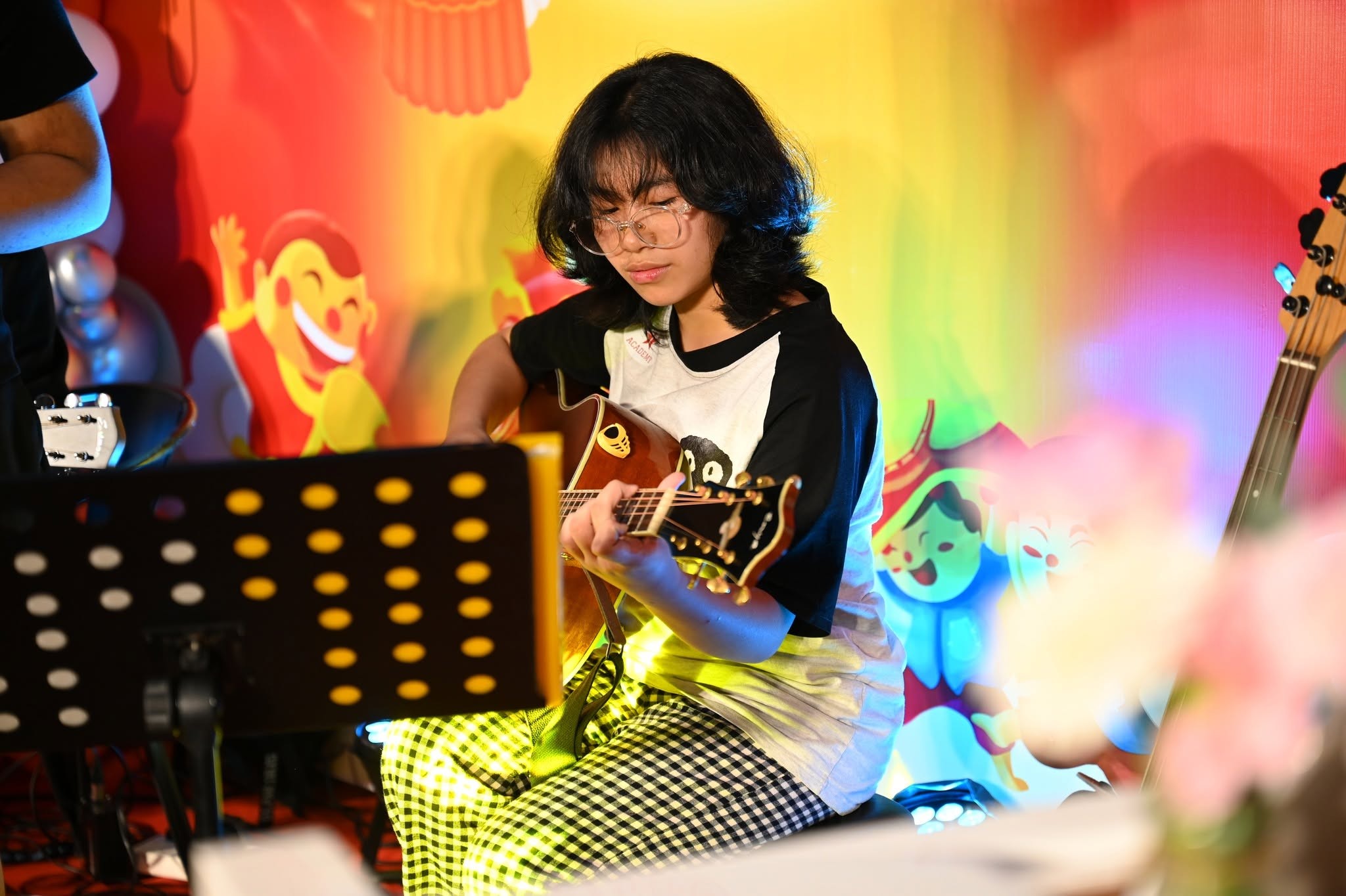 hoc-guitar-bieu-dien