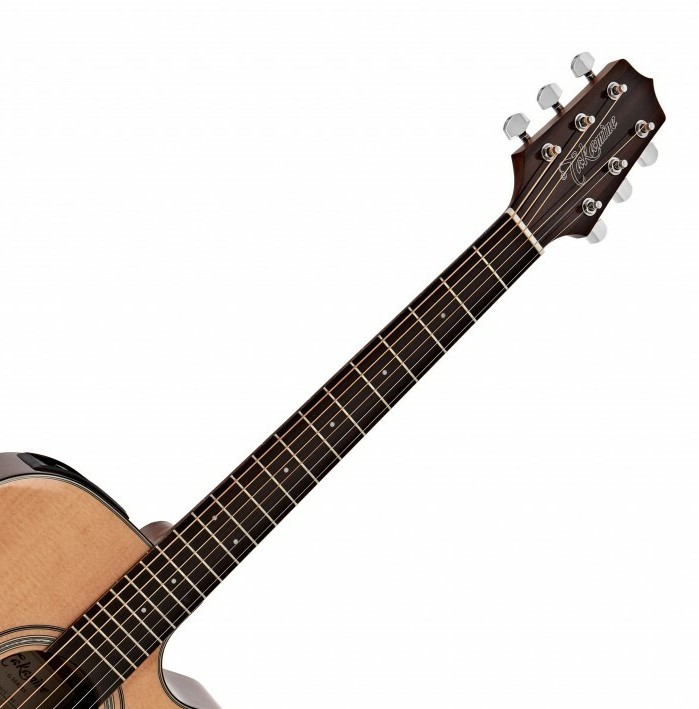 dan-guitar-acoustic-takamine-gd30ce-su-dung-mat-phim-va-ngua-dan-ovangkol-cao-cap