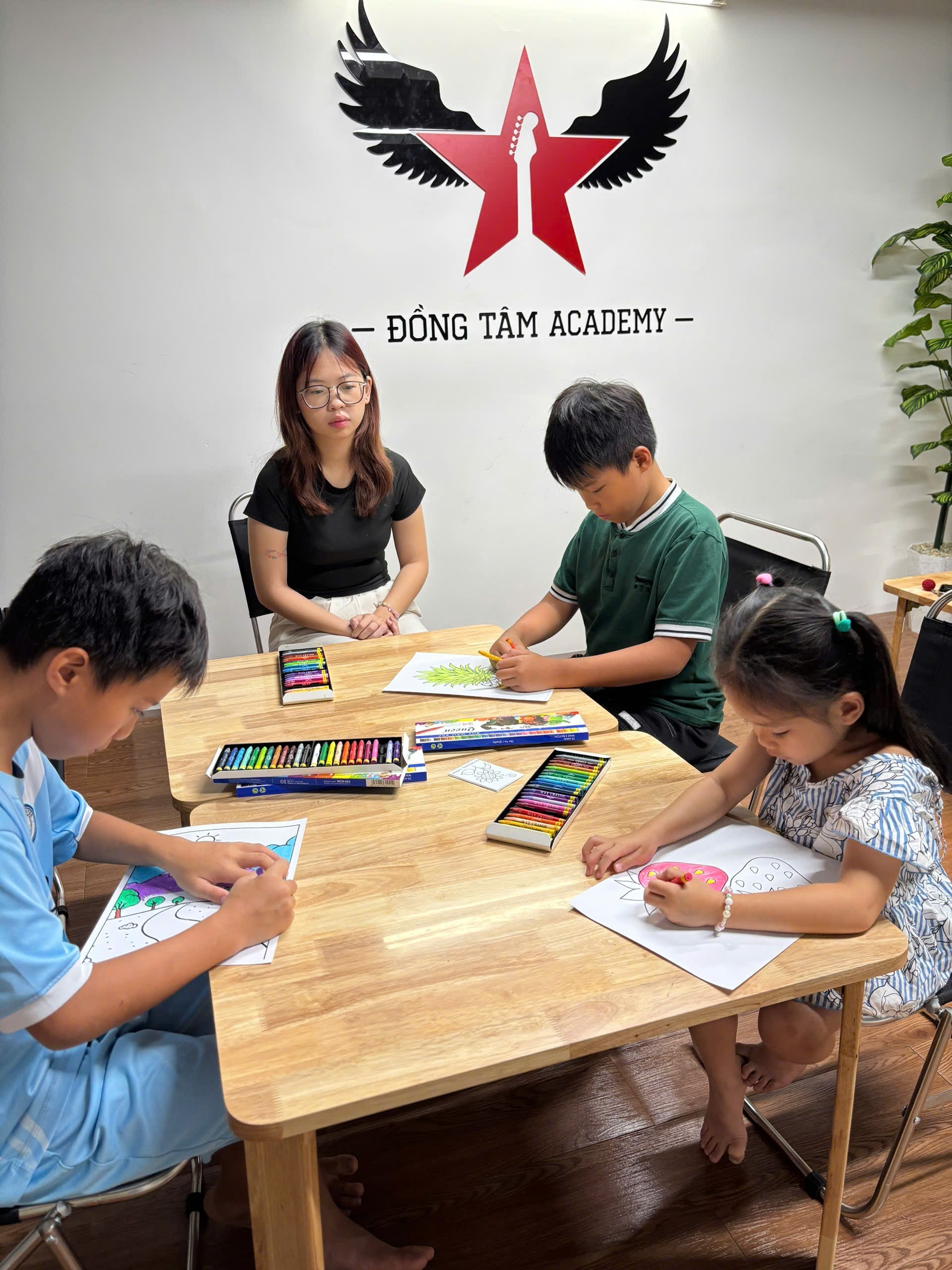 khoa-hoc-ve-cho-hoc-sinh-quan-tan-binh-–-tu-nang-khieu-den-nen-tang-chuyen-mon