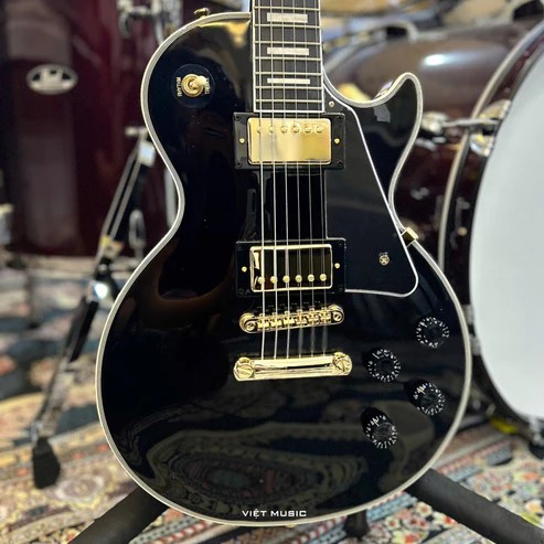mat-top-maple-tren-dan-guitar-dien-epiphone-les-paul-custom-hh