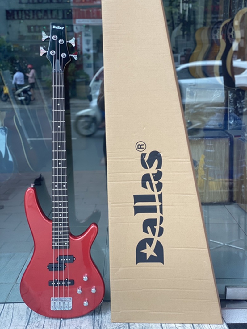 dan-guitar-bass-dallas