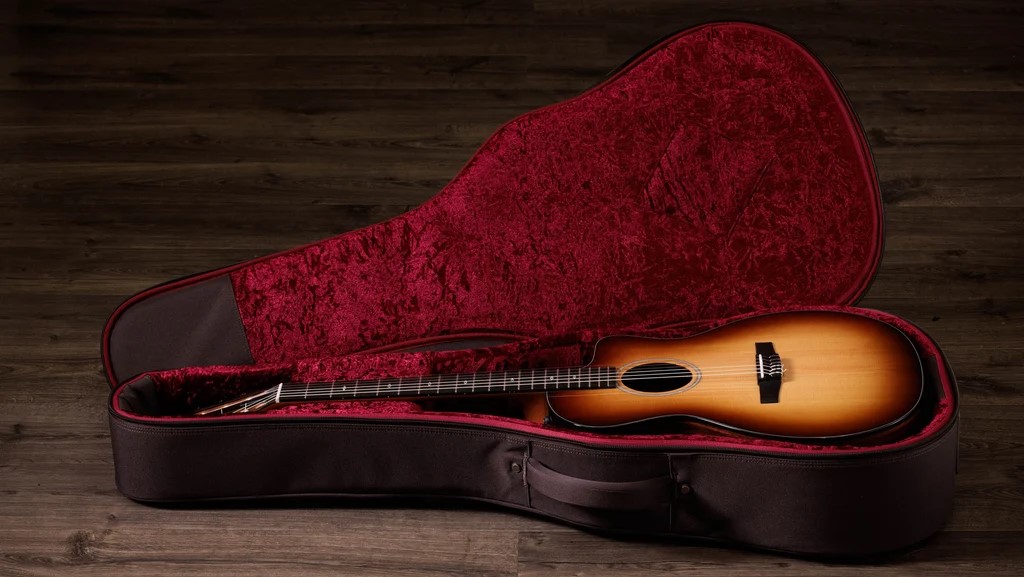 chat-lieu-go-cao-cap-tren-dan-guitar-taylor-sunset-blvd-214ce