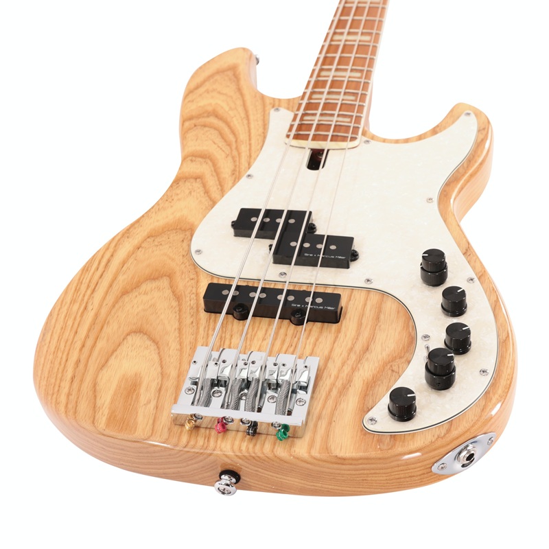 dan-guitar-bass-sire-marcus-miller-p8