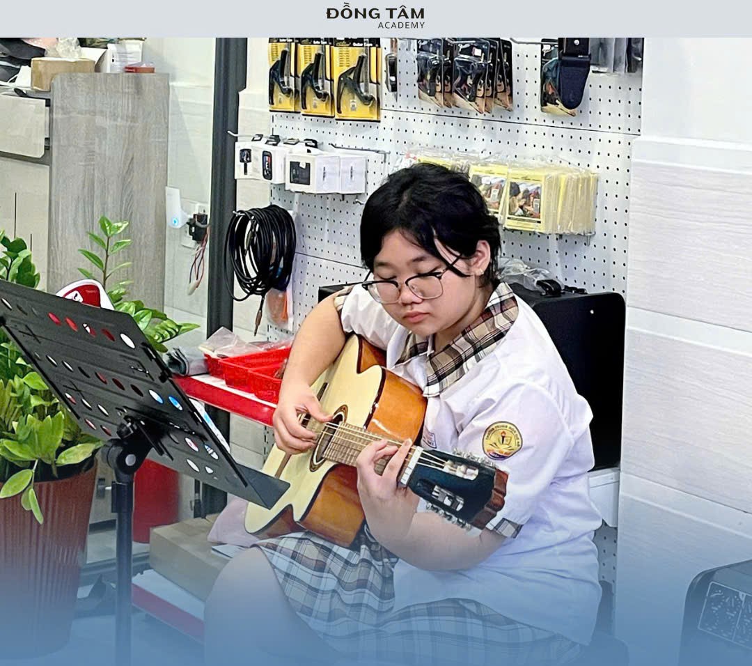 HỌC GUITAR TẠI TÂN SƠN NHÌ 