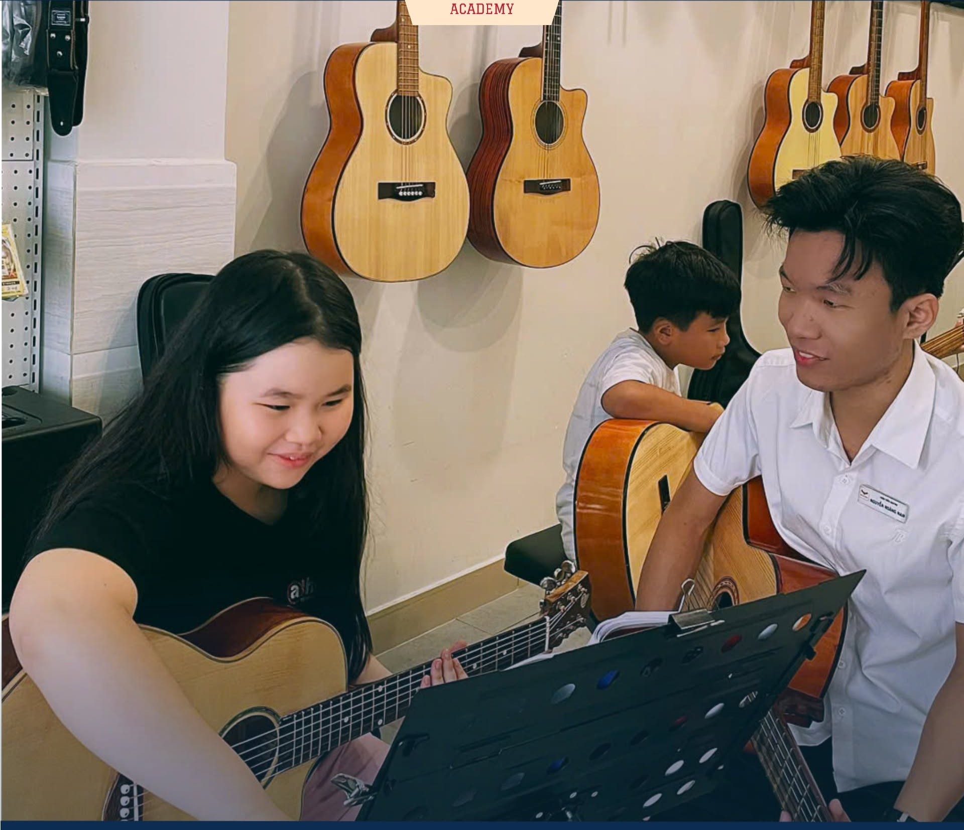 HỌC GUITAR QUẬN HẢI CHÂU