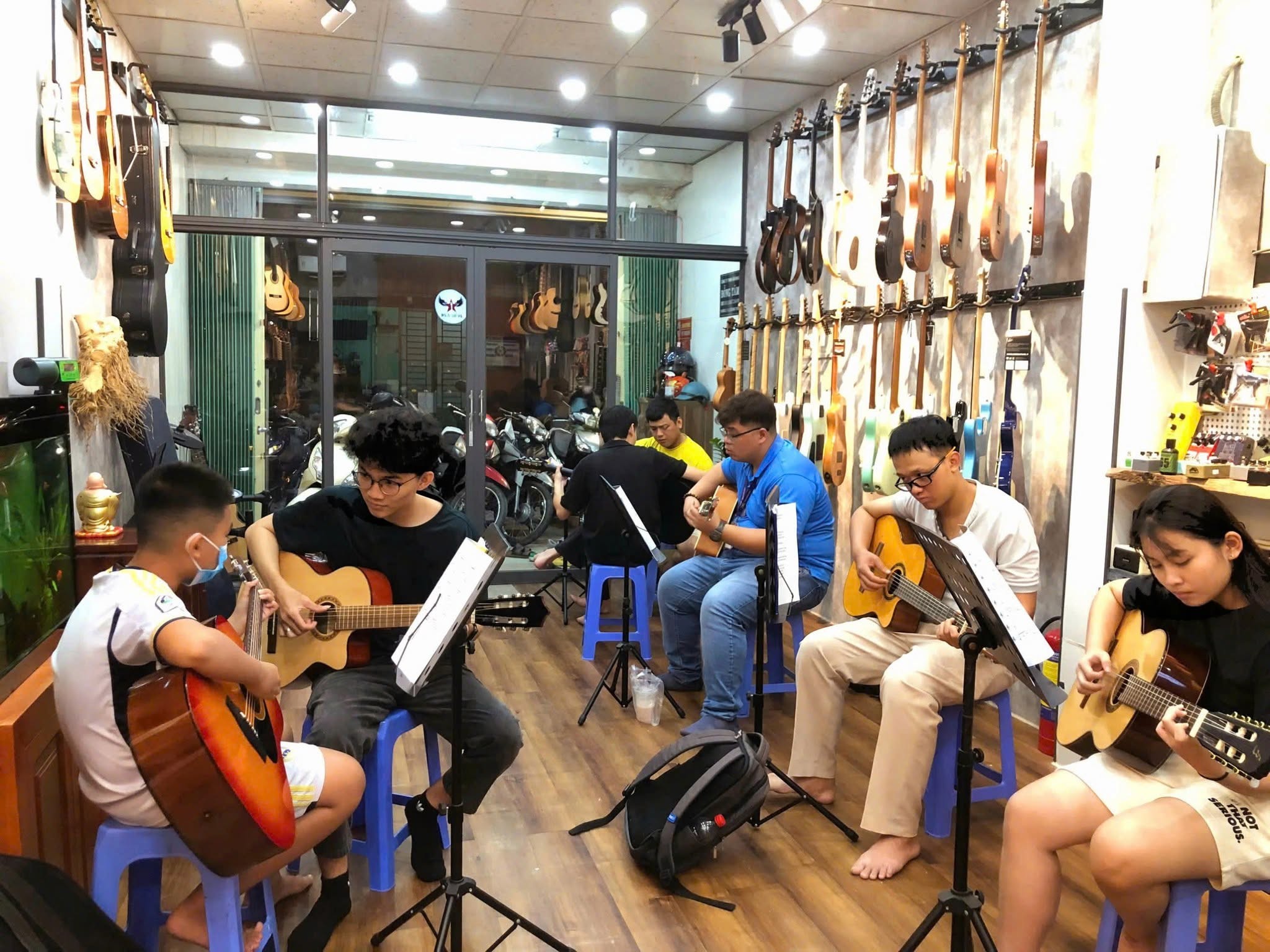  LỚP HỌC GUITAR QUẬN HẢI CHÂU