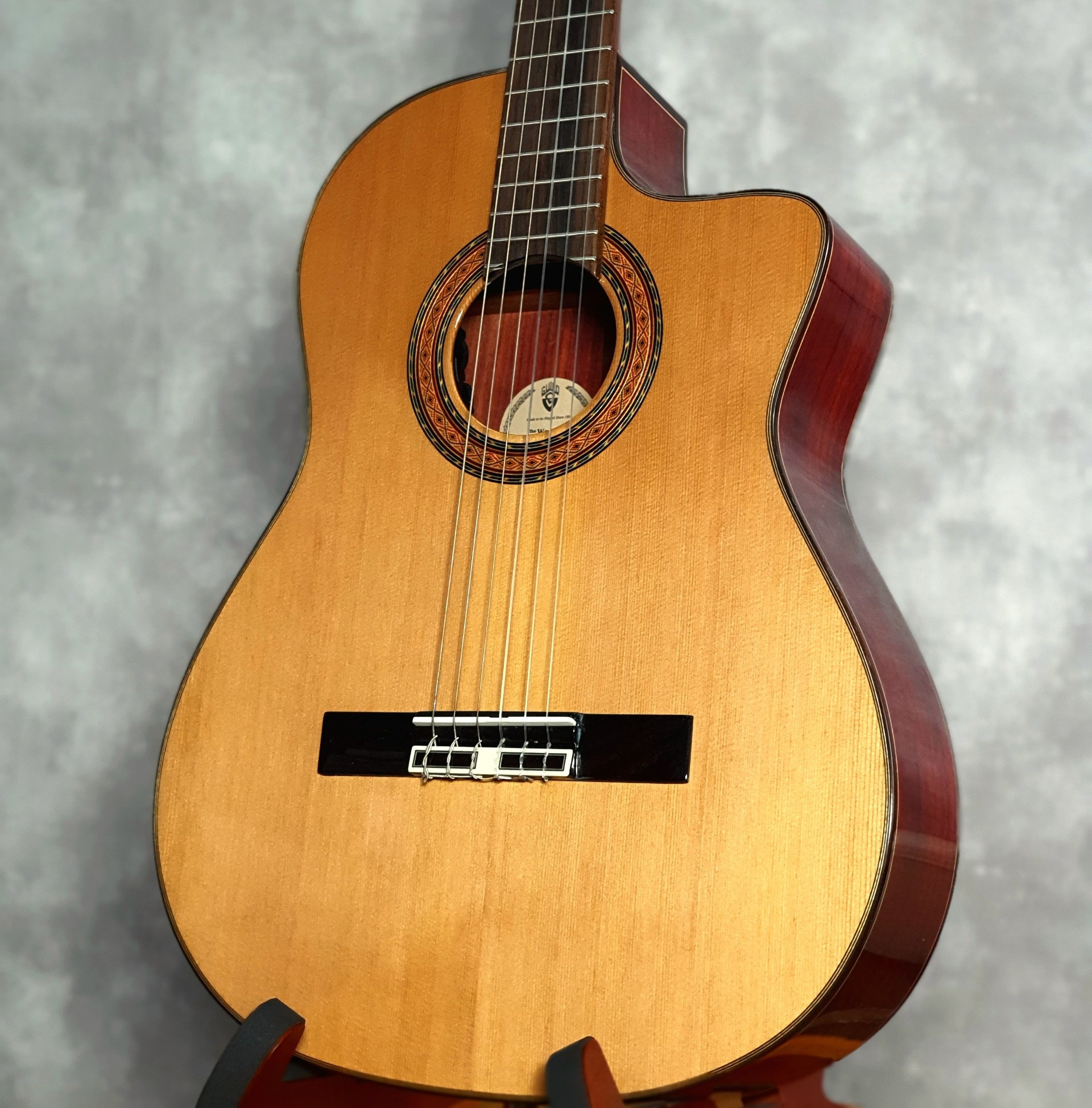 ĐÀN GUITAR CLASSIC GUILD GAD 5 NAT